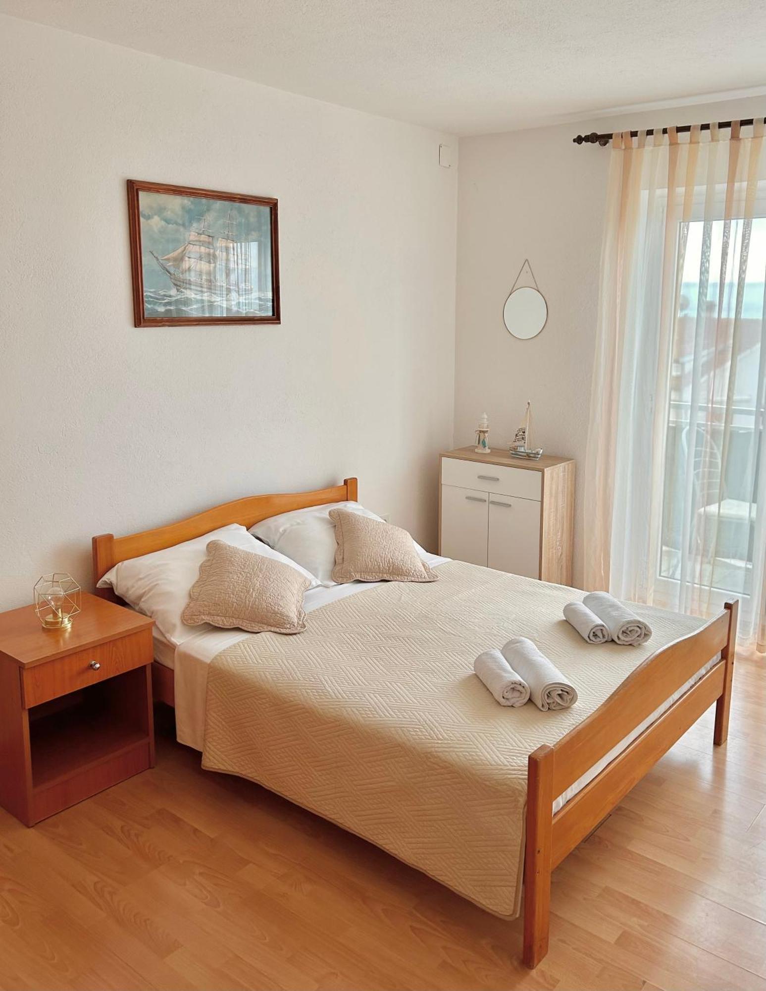 Apartmani Mara Bol Exteriör bild